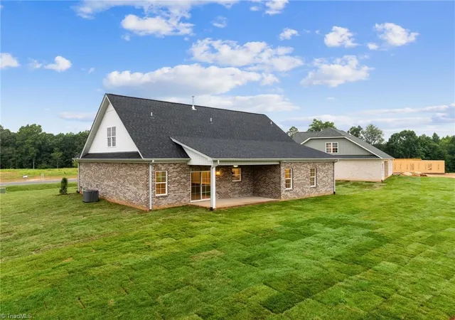 37th image of 228 Avian Ln, Winston Salem, NC 27127 | MLS# 1222560