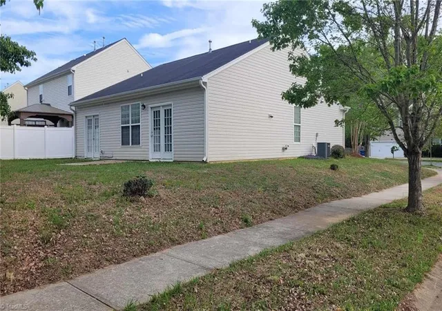 Photo 3 of Sale Pending at 482 Shady Grv Ct, Winston Salem, NC 27103 | MLS# 1216706 | Listing updated on 2026-10-27