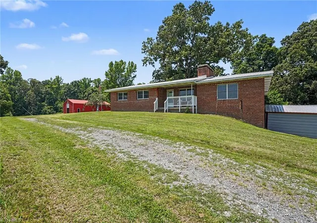 Homes for sale in Liberty, NC | 5529 Hollow Hill Rd, Liberty, NC 27298 | MLS# 1226508