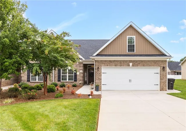 Homes for sale in Reidsville, NC | 207 Birchwood Dr, Reidsville, NC 27320 | MLS# 1226901