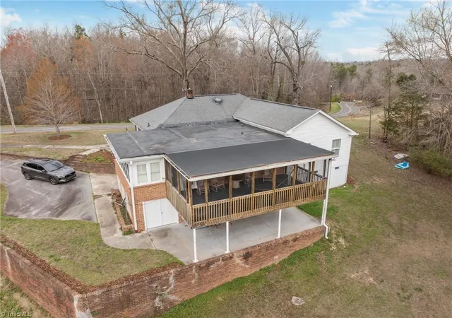 Homes for sale in Thomasville, NC | 723 Haynes Rd, Thomasville, NC 27360 | MLS# 1211913