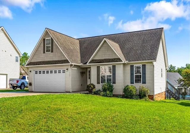 Photo 2 of Single family home for sale at 143 Winding Creek Rd, Mocksville, NC 27028 | MLS# 1233638 | Listing updated on 2026-09-15