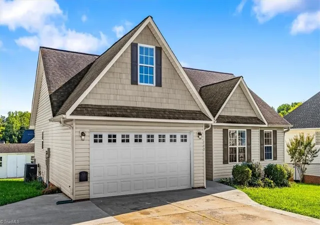 Photo 3 of Single family home for sale at 143 Winding Creek Rd, Mocksville, NC 27028 | MLS# 1233638 | Listing updated on 2026-09-15