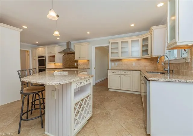 Photo 3 of Sale Pending at 5946 Drake Rd, Greensboro, NC 27406 | MLS# 1211314 | Listing updated on 2026-10-07