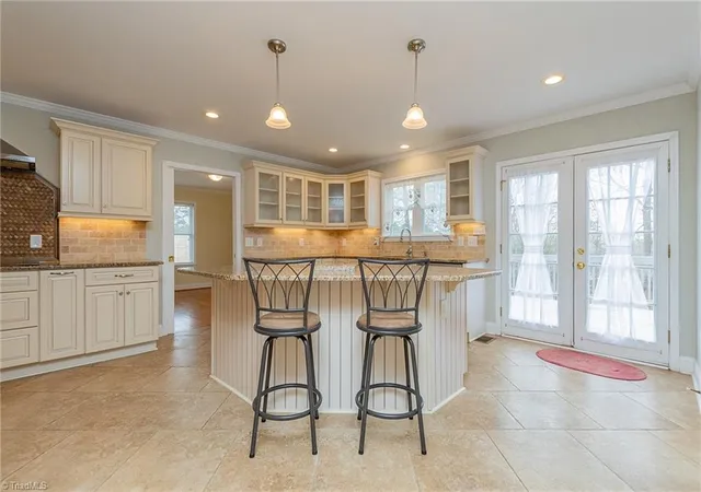 Photo 3 of Sale Pending at 5946 Drake Rd, Greensboro, NC 27406 | MLS# 1211314 | Listing updated on 2026-10-07