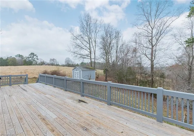 Photo 4 of Sale Pending at 5946 Drake Rd, Greensboro, NC 27406 | MLS# 1211314 | Listing updated on 2026-10-07