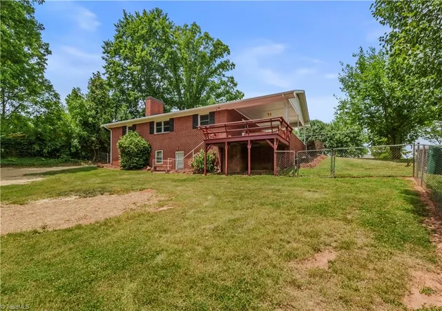 3rd image of 143 Gwynwood Dr, Mount Airy, NC 27030 | MLS# 1221787