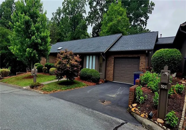 1st image of 103 Briar Ridge Cir, Winston Salem, NC 27104 | MLS# 1225200