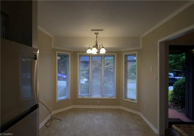 3rd image of 103 Briar Ridge Cir, Winston Salem, NC 27104 | MLS# 1225200