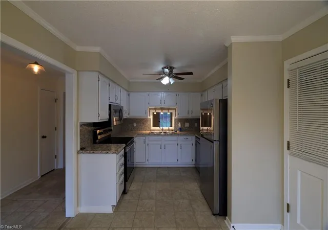 5th image of 103 Briar Ridge Cir, Winston Salem, NC 27104 | MLS# 1225200