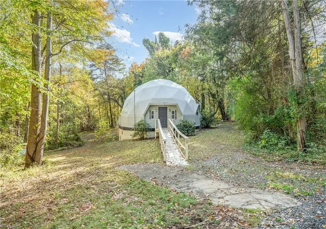 Photo 3 of Sale Pending at 2080 Pannel Rd, Reidsville, NC 27320 | MLS# 1199604 | Listing updated on 2026-08-31