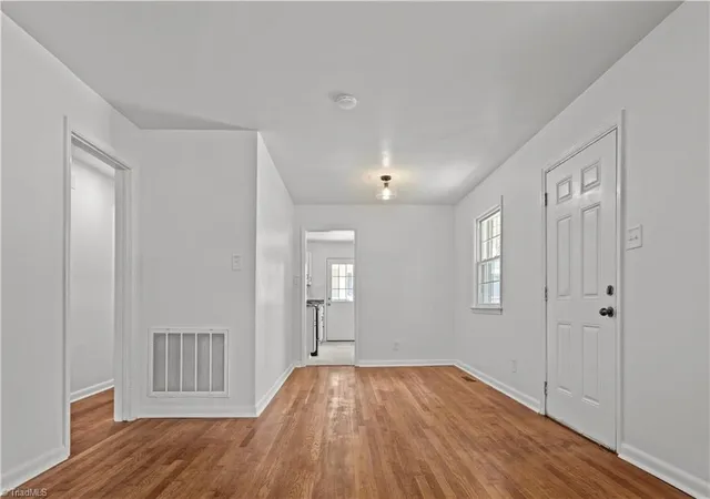 4th image of 506 Rosebriar Ct, Greensboro, NC 27407 | MLS# 1218460