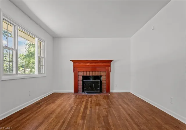 5th image of 506 Rosebriar Ct, Greensboro, NC 27407 | MLS# 1218460