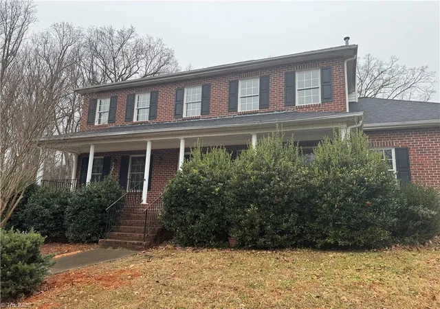 2nd image of 110 Chestnut Hill Ct, Winston Salem, NC 27106 | MLS# 1206837