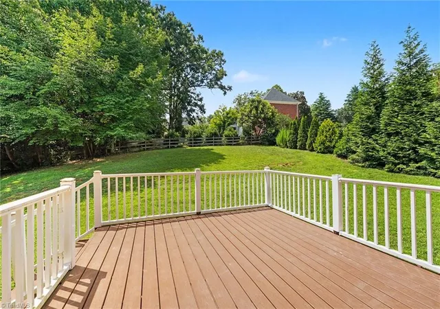 37th image of 110 Chestnut Hill Ct, Winston Salem, NC 27106 | MLS# 1206837