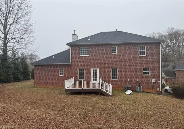3rd image of 110 Chestnut Hill Ct, Winston Salem, NC 27106 | MLS# 1206837