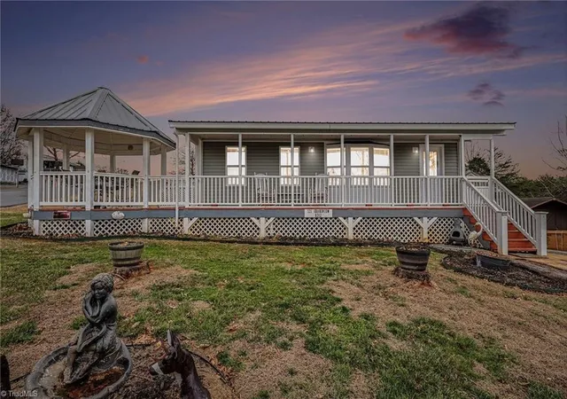 1st image of 121 Grand View Dr, New London, NC 28127 | MLS# 1209326