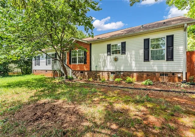 Photo 1 of Sale Pending at 515 Wafford Rd, Lexington, NC 27292 | MLS# 1228648 | Listing updated on 2026-08-25