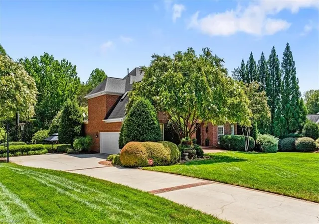Photo 3 of Single family home for sale at 8404 Oakchester Ct, Oak Ridge, NC 27310 | MLS# 1231165 | Listing updated on 2026-09-17