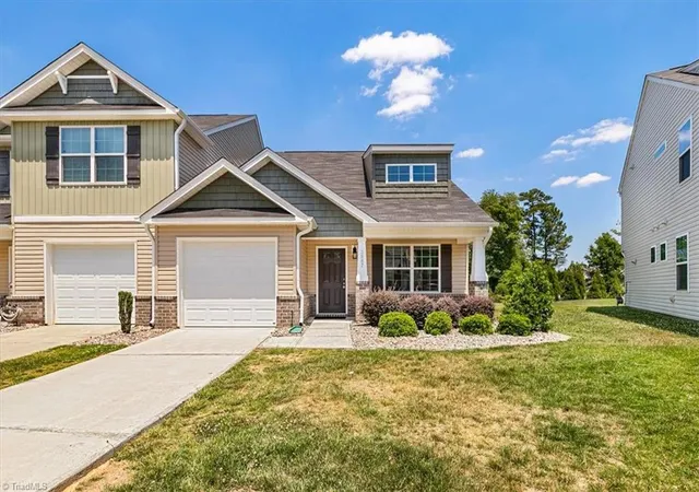 3rd image of 3887 Copperfield Ct, High Point, NC 27265 | MLS# 1220386