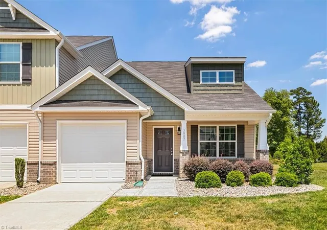 4th image of 3887 Copperfield Ct, High Point, NC 27265 | MLS# 1220386