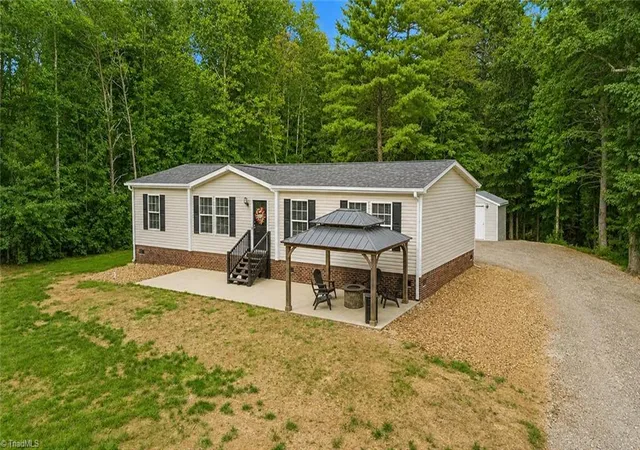Photo 3 of Manufactured home for sale at 1930 Elk Shls Church Loop, Stony Point, NC 28678 | MLS# 1230922 | Listing updated on 2026-09-03