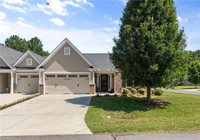 Homes for sale in Clemmons, NC | 6210 Queens Gate Ct, Clemmons, NC 27012 | MLS# 1227058
