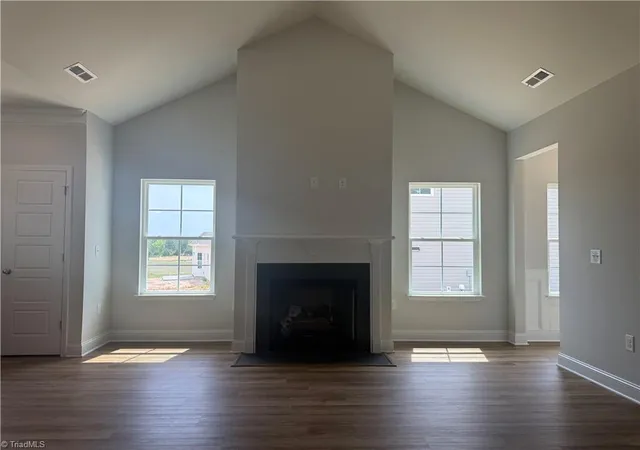 Photo 3 of Sale Pending at 2811 Berwick Valley Dr, Winston Salem, NC 27127 | MLS# 1216322 | Listing updated on 2026-08-19