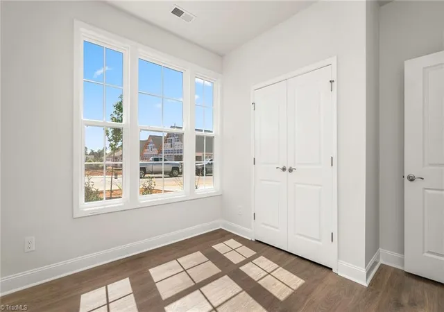 Photo 3 of Single family home for sale at 208 Mary Montrose Blvd, Jamestown, NC 27282 | MLS# 1230786 | Listing updated on 2026-09-09