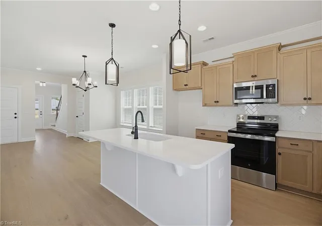3rd image of 1843 Ashen St, Kernersville, NC 27284 | MLS# 1223518