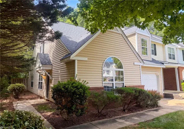 21st image of 30 Pickwick Pl, Greensboro, NC 27407 | MLS# 1230471