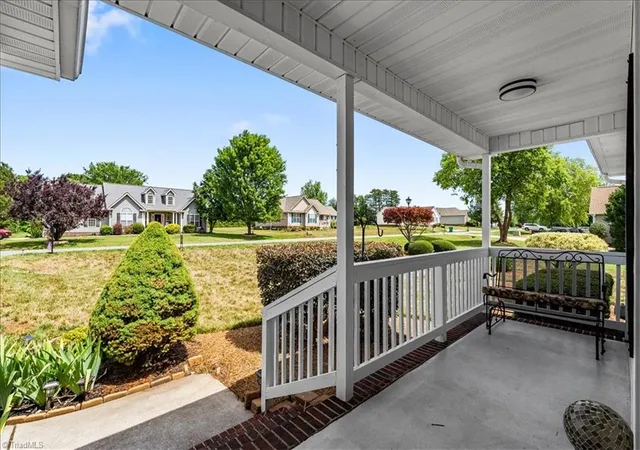 3rd image of 345 River Run Dr, Reidsville, NC 27320 | MLS# 1225368