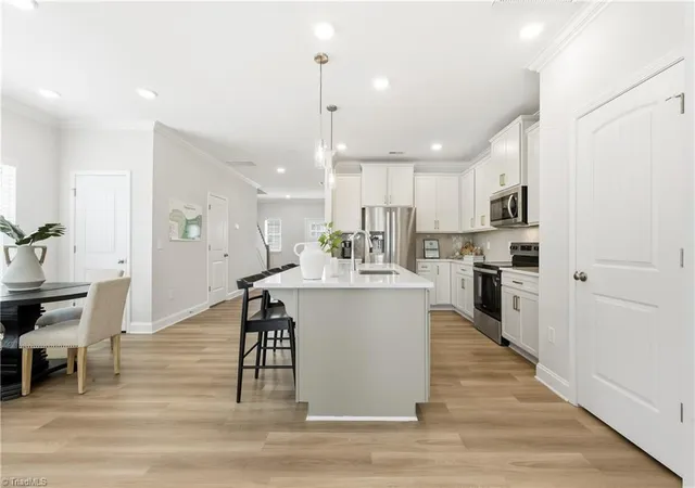 3rd image of 304 Goldberry Ln, Jamestown, NC 27282 | MLS# 1218575