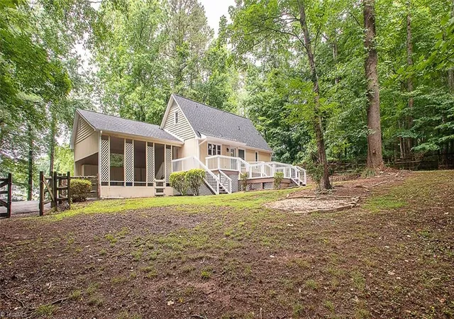 2nd image of 5605 Buckhorn Rd, Winston Salem, NC 27104 | MLS# 1230834