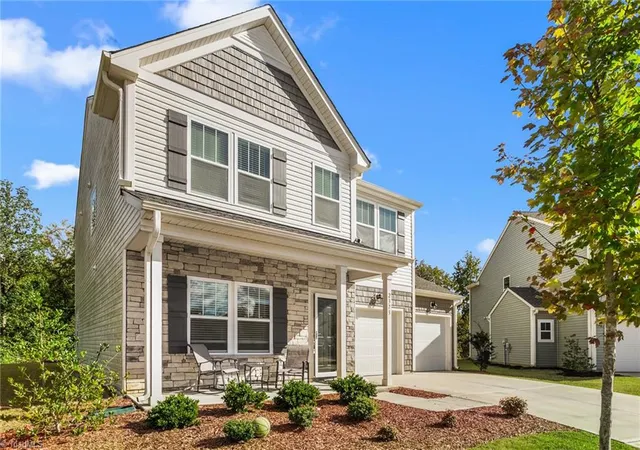 3rd image of 2373 Dukes Hollow Ct, High Point, NC 27265 | MLS# 1209081