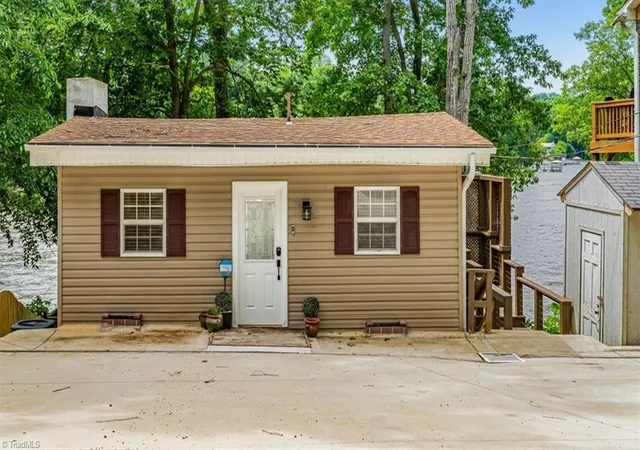 Homes for sale in Lexington, NC | 718 Lake Dr 9, Lexington, NC 27292 | MLS# 1211120