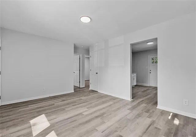 Photo 3 of Single family home for sale at 621 Spring Garden Cir, High Point, NC 27260 | MLS# 1233554 | Listing updated on 2026-09-11