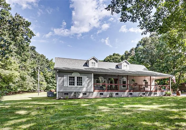 Photo 3 of Manufactured home for sale at 2207 Millcroft Rd, Pleasant Garden, NC 27313 | MLS# 1233256 | Listing updated on 2026-09-08