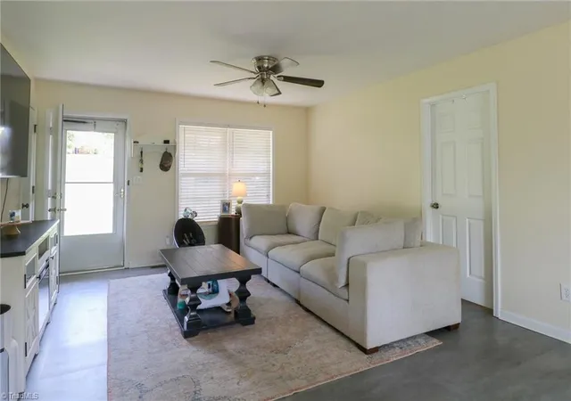 Photo 3 of Single family home for sale at 285 Raven Cir, Lexington, NC 27292 | MLS# 1216211 | Listing updated on 2026-08-18