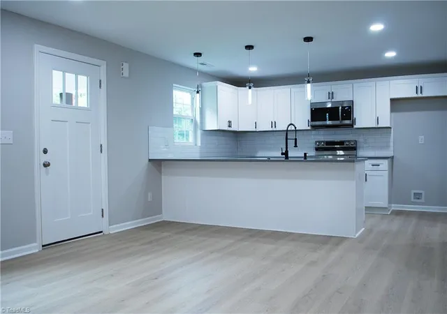 3rd image of 421 Webb St, Mebane, NC 27302 | MLS# 1233128