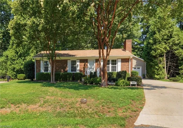 Homes for sale in Burlington, NC | 701 Dale Ct, Burlington, NC 27215 | MLS# 1226733