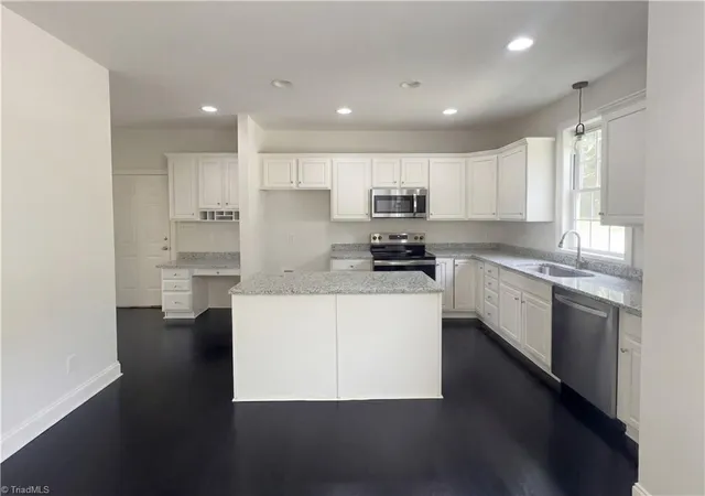4th image of 2802 Kinsey Ct, Summerfield, NC 27358 | MLS# 1215830