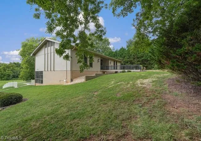 4th image of 414 Lynrock St, Eden, NC 27288 | MLS# 1211357