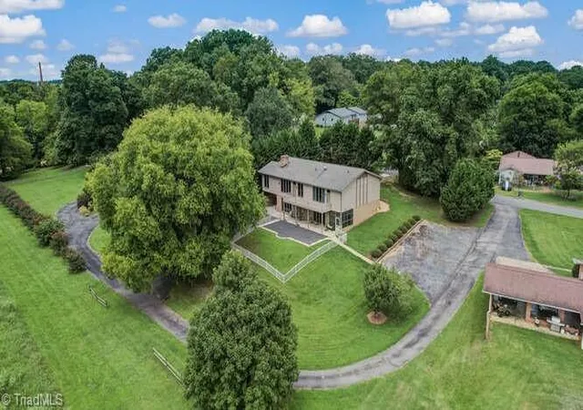 5th image of 414 Lynrock St, Eden, NC 27288 | MLS# 1211357