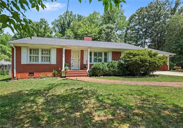 Photo 1 of Single family home for sale at 305 Hilltop Dr, Lexington, NC 27292 | MLS# 1228519 | Listing updated on 2026-09-02