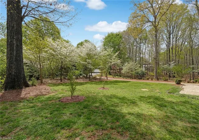 Homes for sale in Reidsville, NC | 111 Oak Hills Dr, Reidsville, NC 27320 | MLS# 1215646