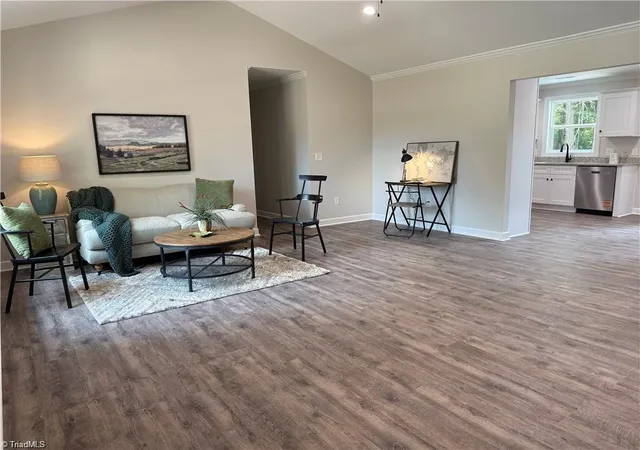 4th image of 212 Holland Ln, Thomasville, NC 27360 | MLS# 1219275