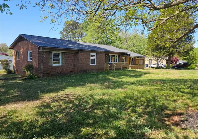 Homes for sale in Lexington, NC | 101 Markwood Ln, Lexington, NC 27295 | MLS# 1216942