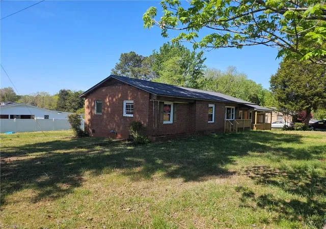 Homes for sale in Lexington, NC | 101 Markwood Ln, Lexington, NC 27295 | MLS# 1216942