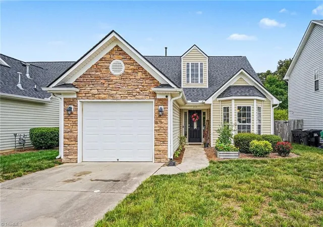 2nd image of 3513 Sunset Hollow Ct, High Point, NC 27265 | MLS# 1222918